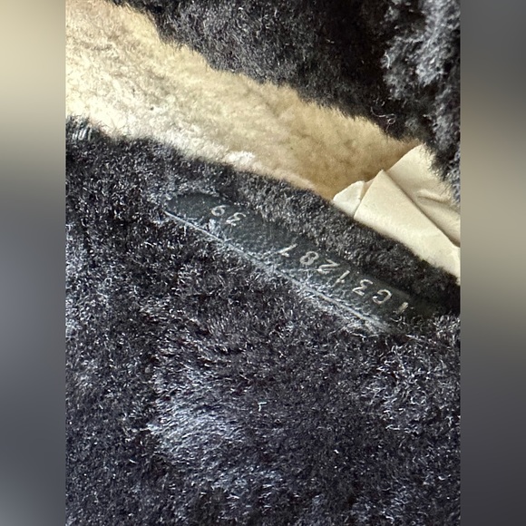 ❤️CHANEL❤️ - Picture 8 of 16